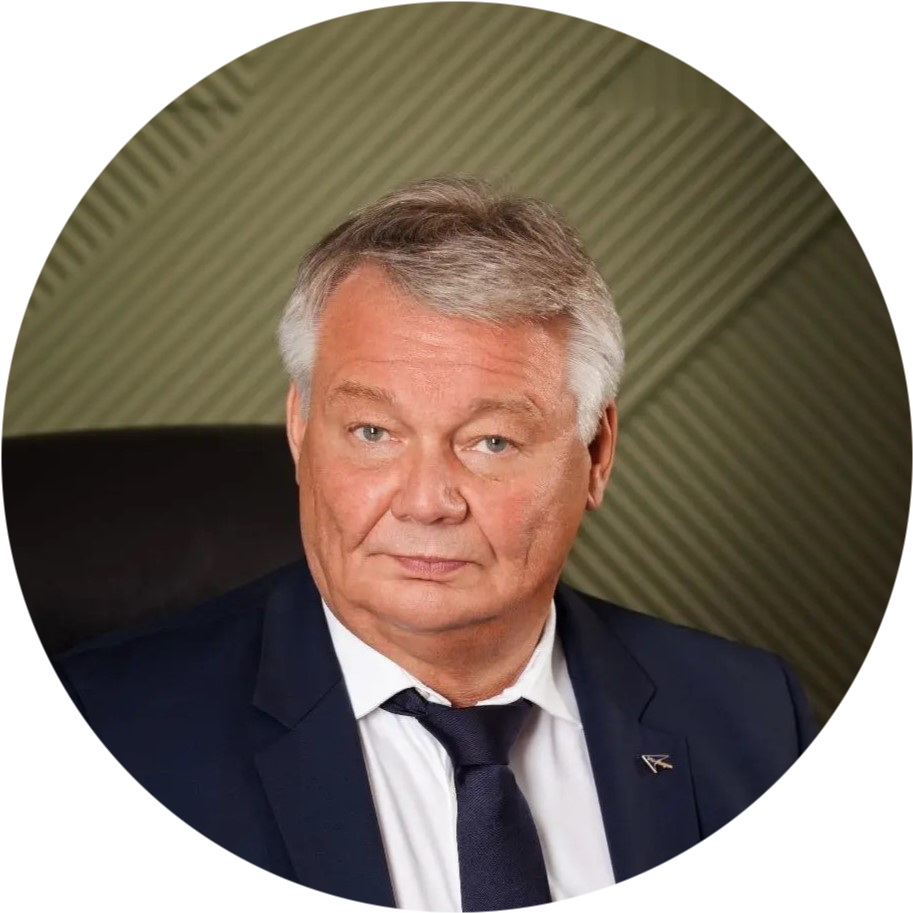 Юрий Лапин